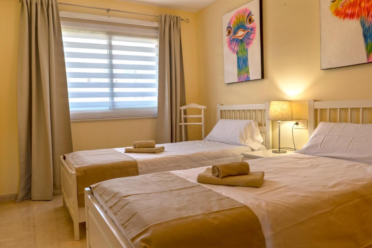 La Perla Beach Apt With Pool El Médano Eksteriør billede